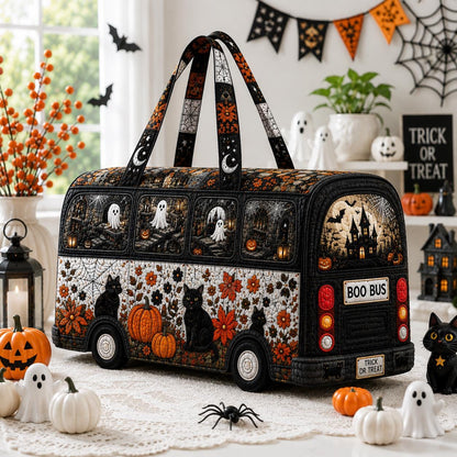 Halloween Quilted Travel Bag, Ghost Pumpkin Weekender Duffel, Black Cat Fall Carryall, Spooky Gift 2026, Gothic Overnight Bag, Autumn Travel